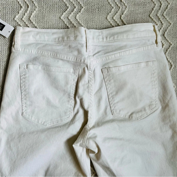 GAP White Denim Bermuda Shorts NWT - Picture 5 of 8
